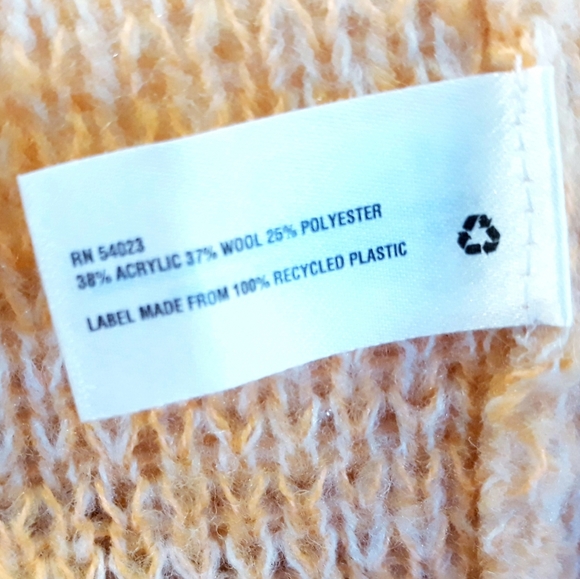 GapMaternity Ombre Peach V Neck Sweater - Size Small Wool Blend Sweater - Picture 4 of 7